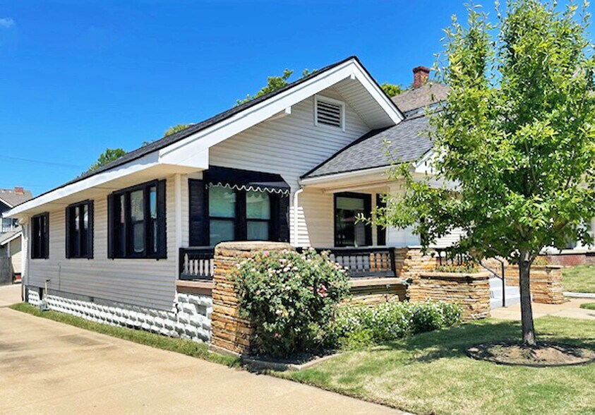 More Photos Of 1638 S Denver Ave, Tulsa Office For Sale