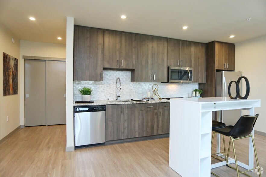 More Photos Of 520 Terry Ave, Seattle Apartments For Lease