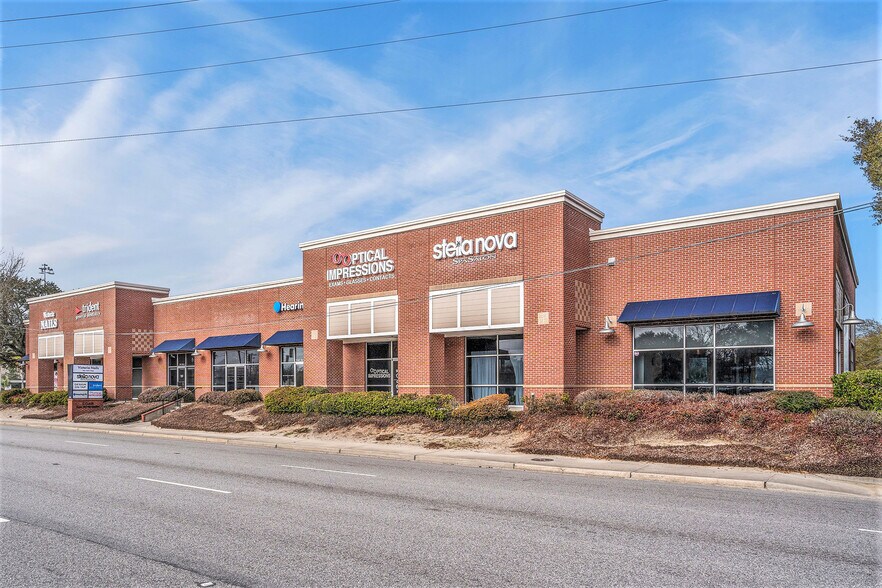 Primary Photo Of 2048 Sam Rittenburg Blvd, Charleston General Retail For Lease