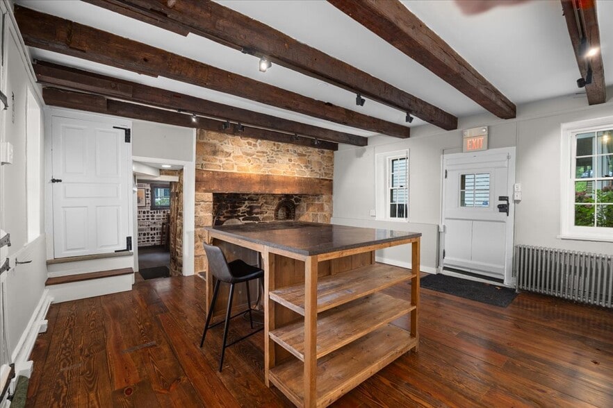 More Photos Of 1 E Mill Rd, Long Valley Office For Sale