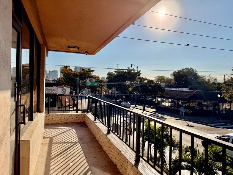 More Photos Of 1101-1111 SW 8th St, Miami Storefront Retail Office For Lease