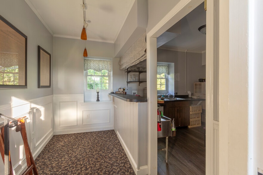 More Photos Of 898 Allentown Rd, Telford Restaurant For Sale