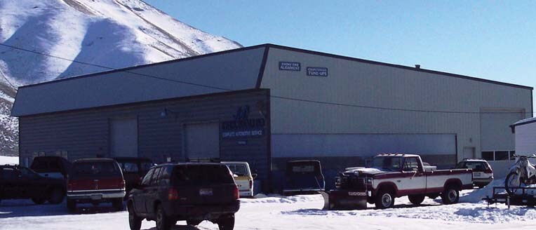 More Photos Of 4 Gannett Rd, Bellevue Distribution For Sale