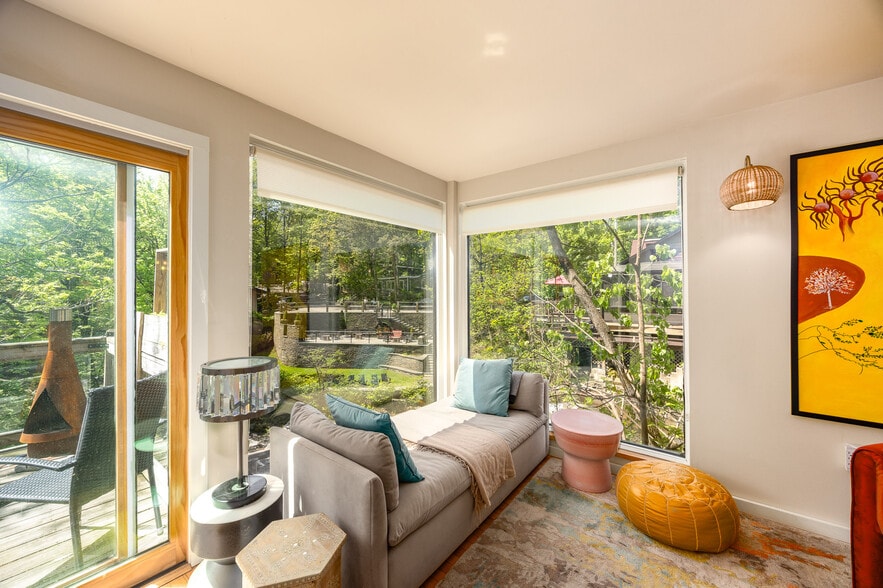 More Photos Of 8 Tannery Brook Rd, Woodstock Specialty For Sale