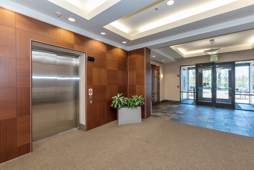 More Photos Of 6220 Old Dobbin Ln, Columbia Medical For Lease