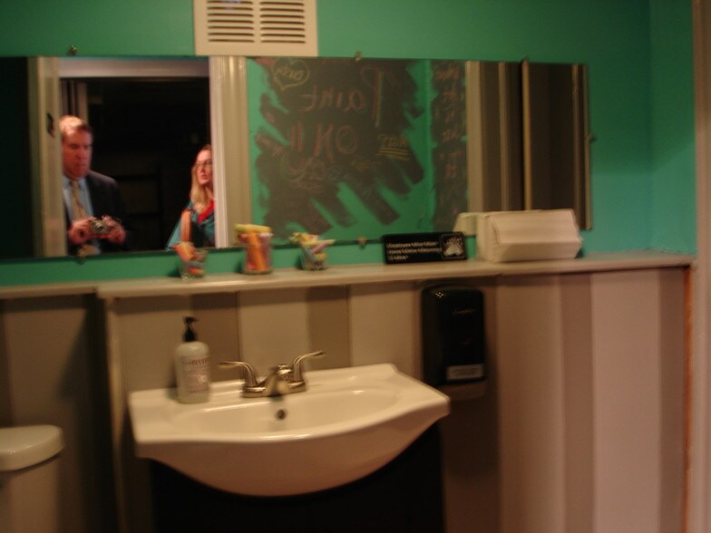 More Photos Of 402 Union St, Schenectady Storefront Retail Residential For Sale