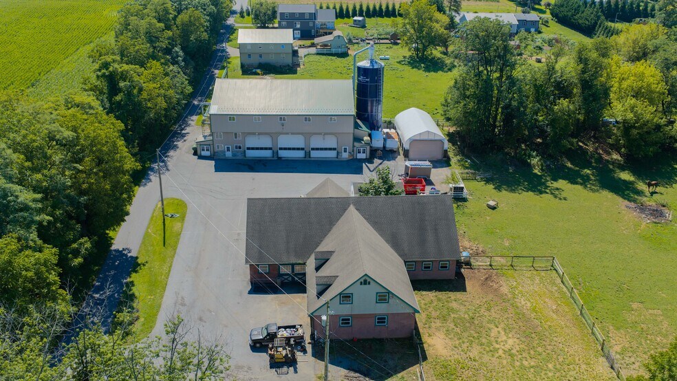More Photos Of 197 Pencroft Dr N, Holtwood Industrial For Sale