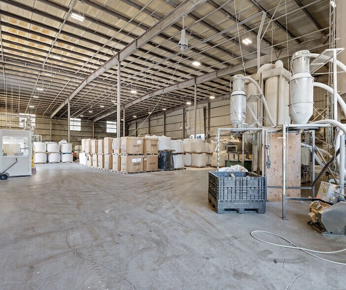 More Photos Of 291 Commercial Pky, Molalla Industrial For Sale