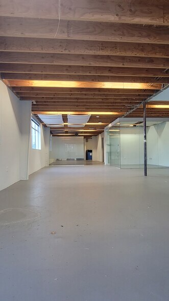 More Photos Of 277 Carolina St, San Francisco Flex For Lease