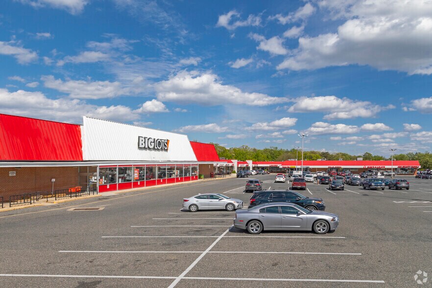 More Photos Of 344 Hospital Dr S, Glen Burnie Storefront For Lease