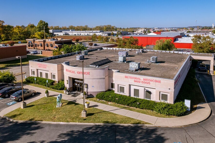 Primary Photo Of 6500 Preston Hwy, Louisville Medical For Lease