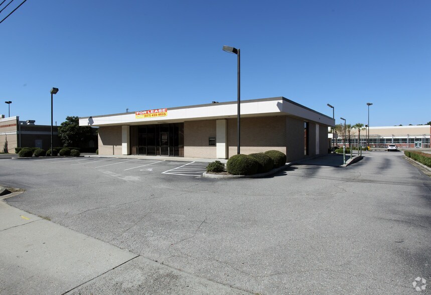 More Photos Of 1610 Church St, Conway Unknown For Lease