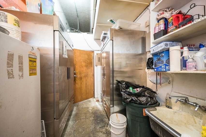 More Photos Of 236 E Maine St, Amboy Specialty For Sale