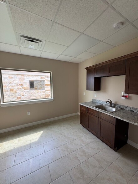 More Photos Of 16310 State Highway 249, Houston Showroom For Sale