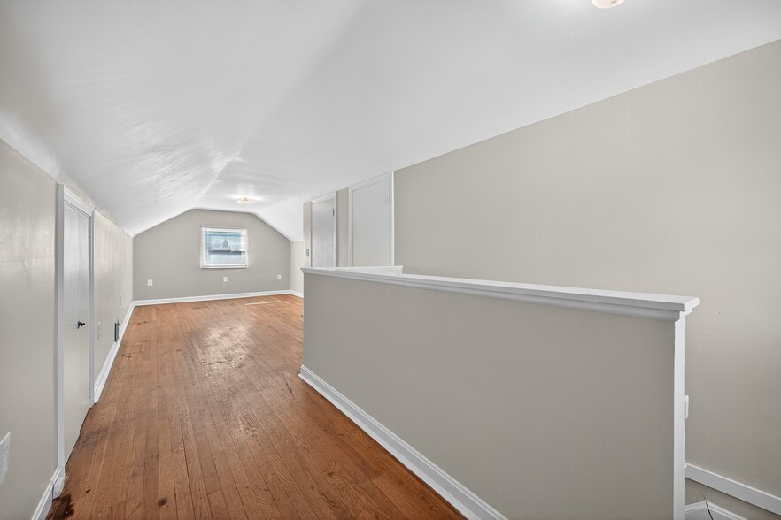 More Photos Of 5709 Cheviot Rd, White Oak Office For Sale