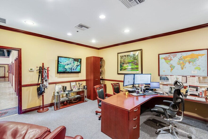 More Photos Of 14291 Commerce Dr, Garden Grove Manufacturing For Sale