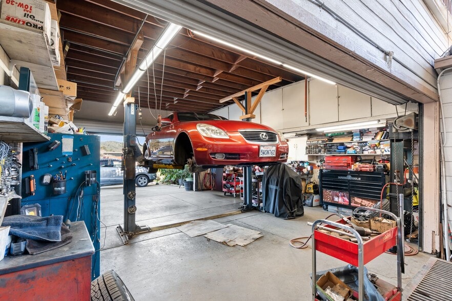 More Photos Of 7969 Mission Gorge Rd, Santee Auto Repair For Sale