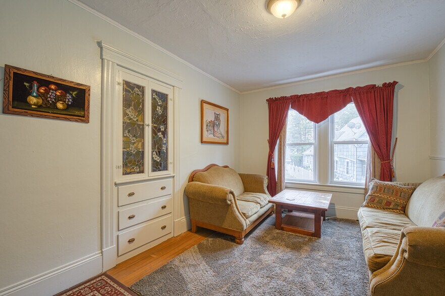 More Photos Of 28 Woodstock Ave, Putnam Specialty For Sale