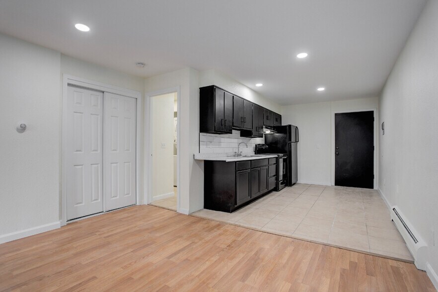 More Photos Of 5661 W Green Meadows Pl, Denver Apartments For Sale