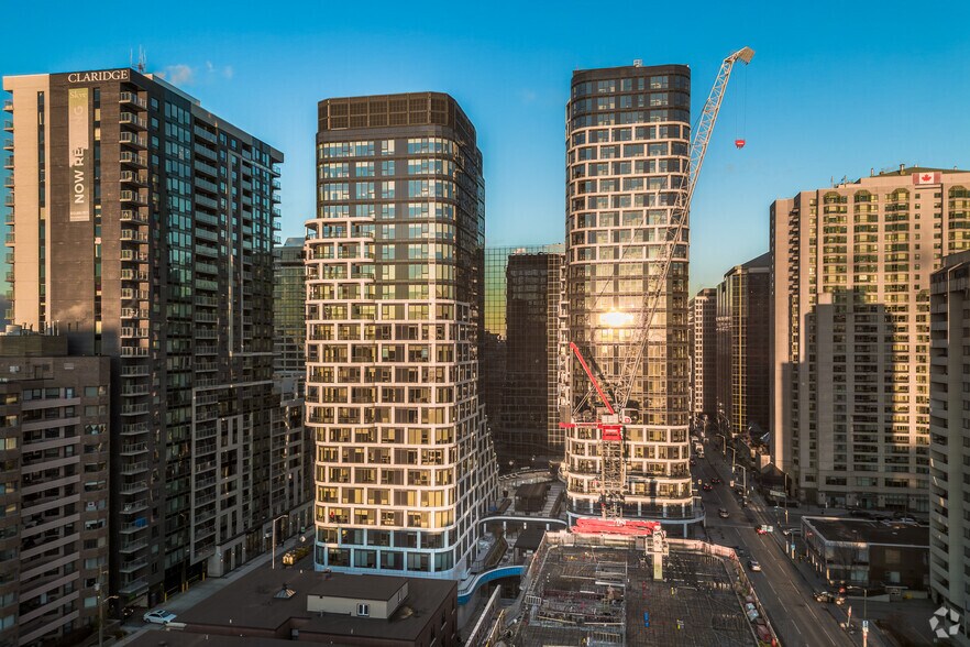 More Photos Of 400 Albert St, Ottawa Apartments For Lease