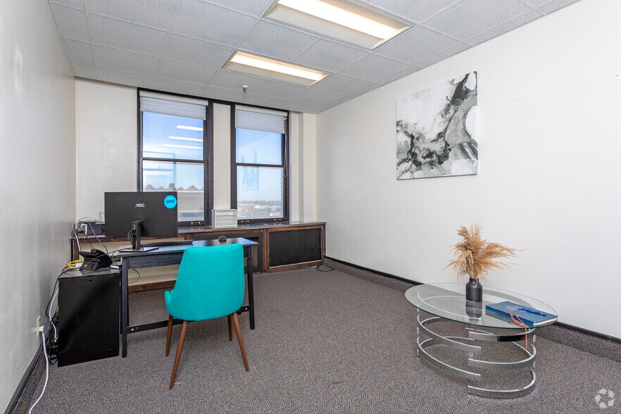 More Photos Of 2014 Tulare St, Fresno Office For Sale