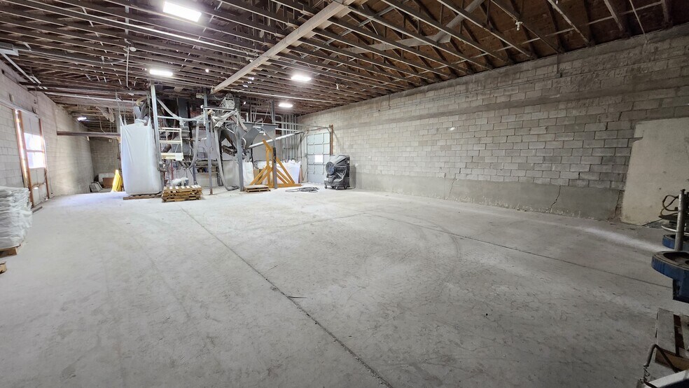 More Photos Of 530 N 400 W, Malad City Warehouse For Sale