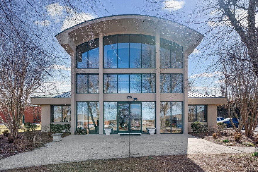 More Photos Of 112 Center Ct, Clarksville Office Residential For Sale