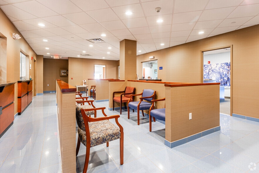 More Photos Of 630 Broad St, Carlstadt Medical For Lease