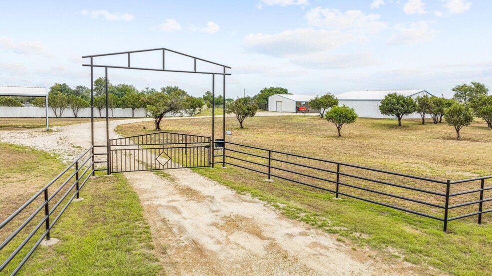 Primary Photo Of 7517 US Highway 67, Stephenville Industrial For Sale