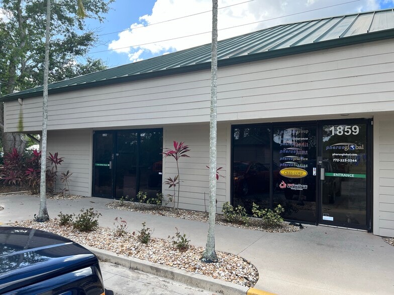 More Photos Of 1847-1865 SE Port St Lucie Blvd, Port Saint Lucie Medical For Sale
