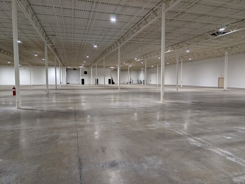 More Photos Of 3201 N Ridge Rd E, Ashtabula Freestanding For Sale