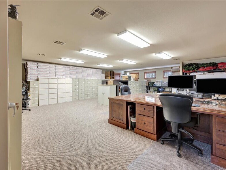 More Photos Of 7680 FM 2497, Lufkin Office For Sale