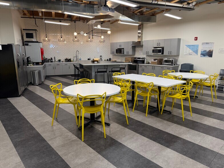 More Photos Of 8846 S Redwood Rd, West Jordan Medical For Sale