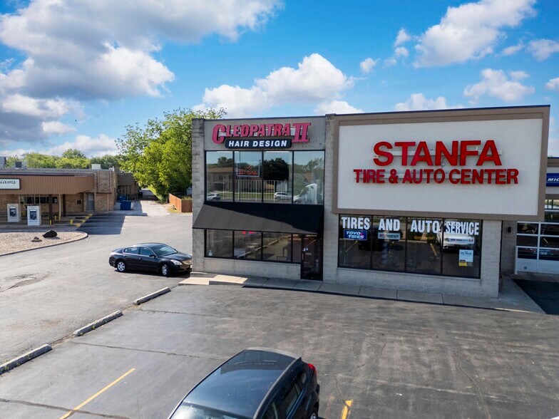 More Photos Of 16224 Prince Dr, South Holland Storefront For Sale