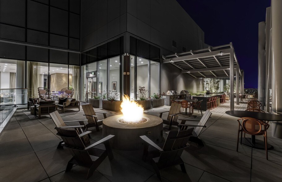 More Photos Of 1640 Broadway, Oakland Apartments For Lease