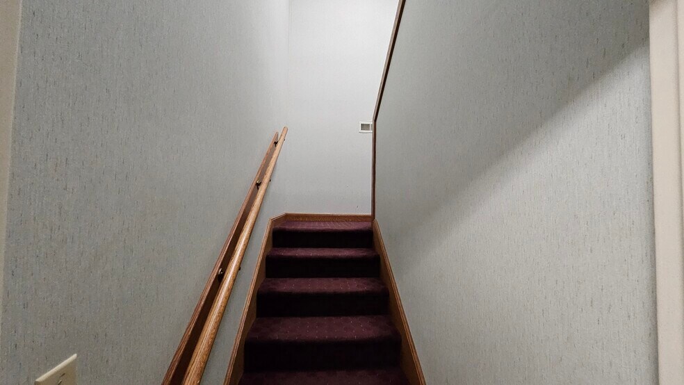 More Photos Of 4 Chateau Ln, Barboursville Medical For Sale