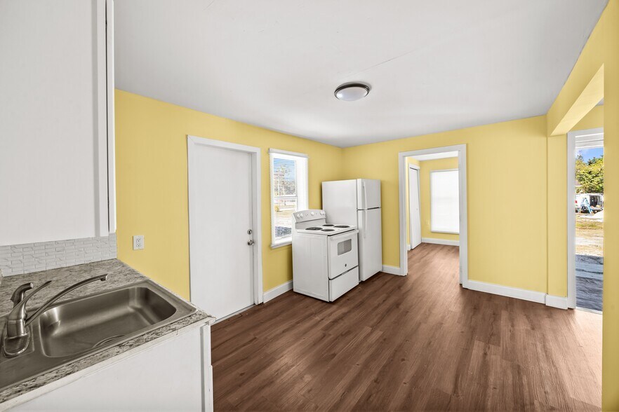 More Photos Of 2603 Booker St, Fort Pierce Apartments For Sale