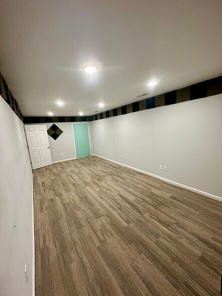 More Photos Of 315 Transport Dr, Cookeville Warehouse For Lease