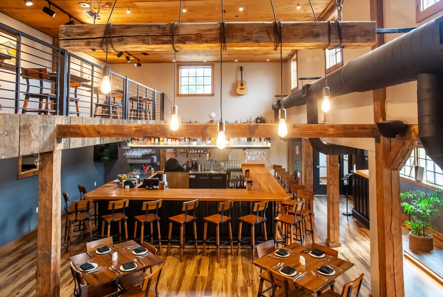 More Photos Of 117 Burgoyne Rd, Ticonderoga Restaurant For Sale
