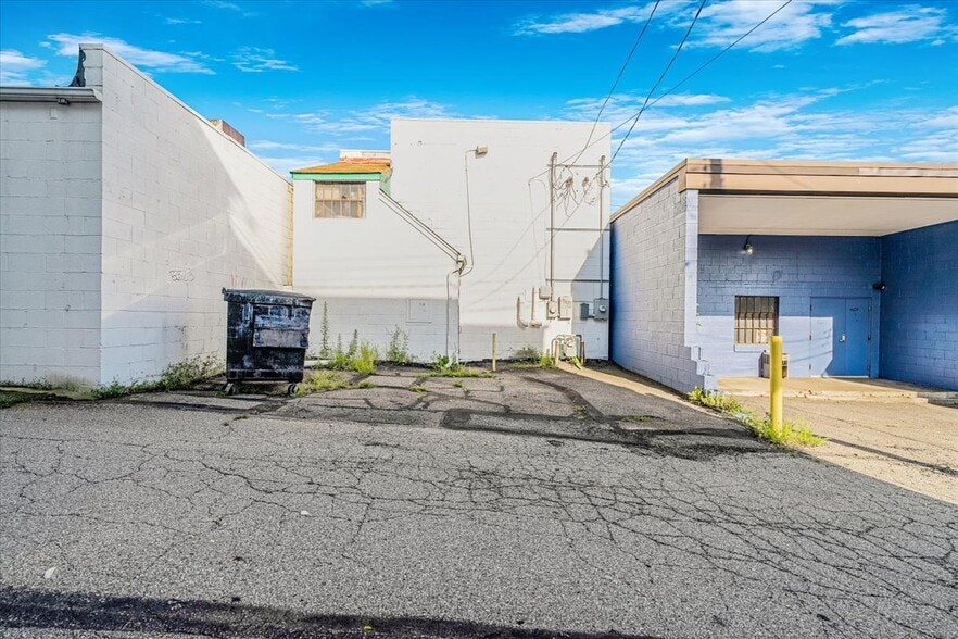 More Photos Of 3404 Main St, Homestead Storefront For Sale