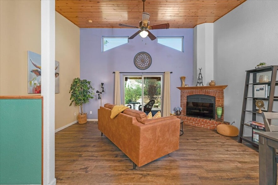 More Photos Of 29673 Rock Creek Dr, Three Rivers Specialty For Sale