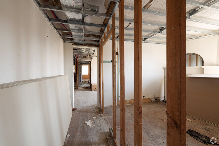 More Photos Of 212 Court St, Binghamton Apartments For Sale