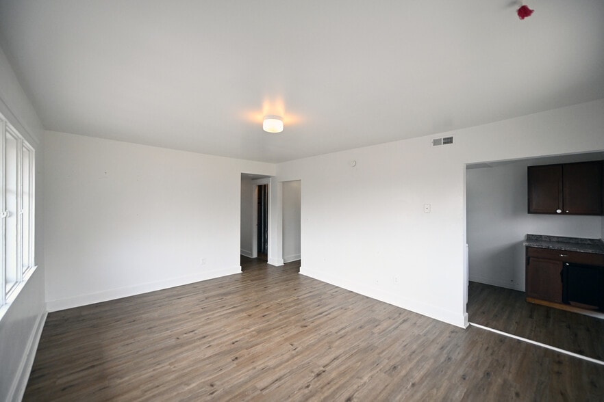More Photos Of 2465 Monroe Blvd, Ogden Apartments For Sale