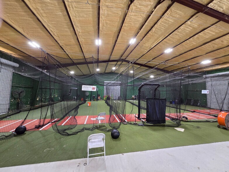 More Photos Of 1850 Goforth Rd, Kyle Freestanding For Sale