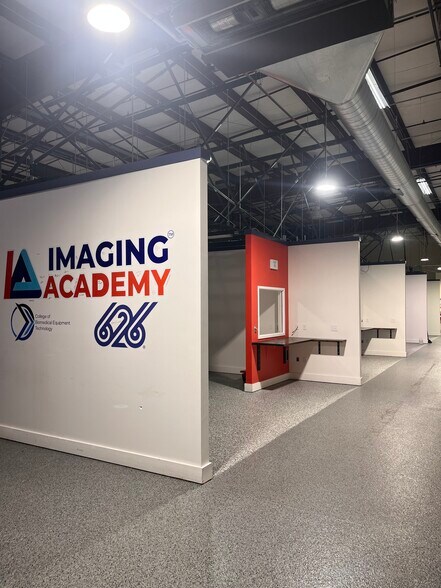 More Photos Of 227-229 Arnold Mill Rd, Woodstock Light Distribution For Lease