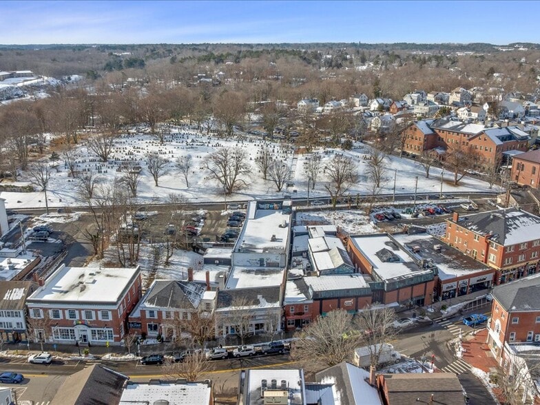 More Photos Of 46 Main St, Plymouth Storefront For Sale