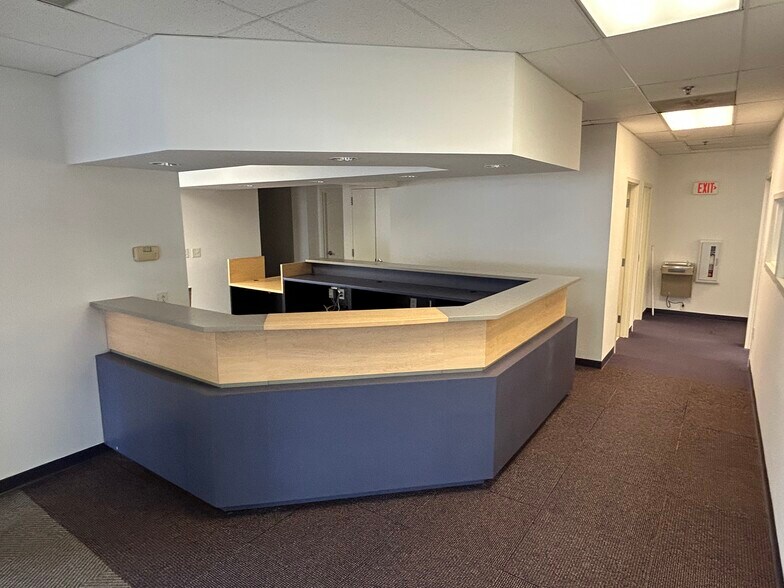 More Photos Of 308 W Rosemary St, Chapel Hill Office For Sale