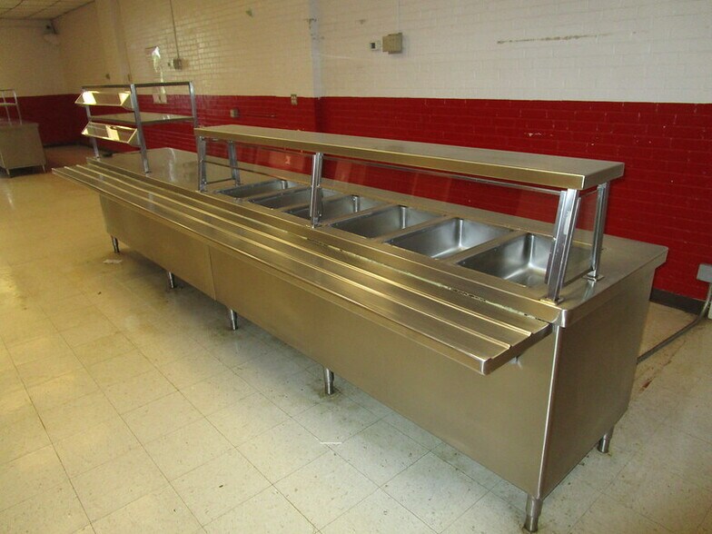 More Photos Of 700 W Houston St, Marshall Schools For Sale