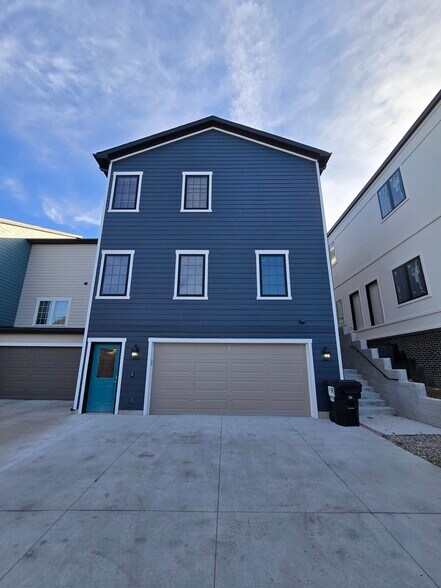 More Photos Of 7115 Kentwell Ln, Lincoln Coworking Space