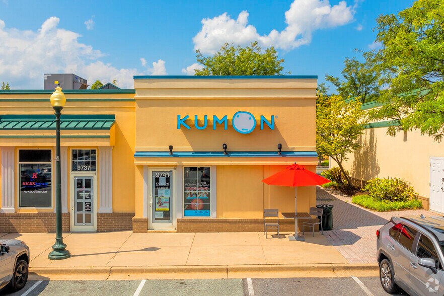 More Photos Of 9700-9761 Traville Gateway Dr, Rockville Unknown For Lease